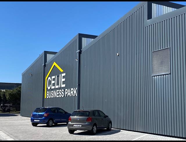 444M² WAREHOUSE TO LET IN TOKAI